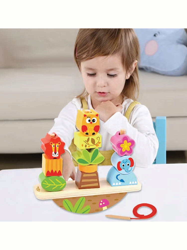 Joc educativ 2-în-1 din lemn: stivuire pe balansoar și șnuruire. Piese colorate cu găuri, sigure și durabile.