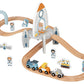 Stație de tren spațială din lemn cu șine, tren cosmic, cosmonauți și accesorii tematice. Set educativ și distractiv pentru copii 3 ani+