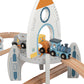 Stație de tren spațială din lemn cu șine, tren cosmic, cosmonauți și accesorii tematice. Set educativ și distractiv pentru copii 3 ani+